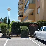 Studio frejus avec Parking privé Residence 2km mer&base nature