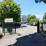 Studio frejus avec Parking privé Residence 2km mer&base nature