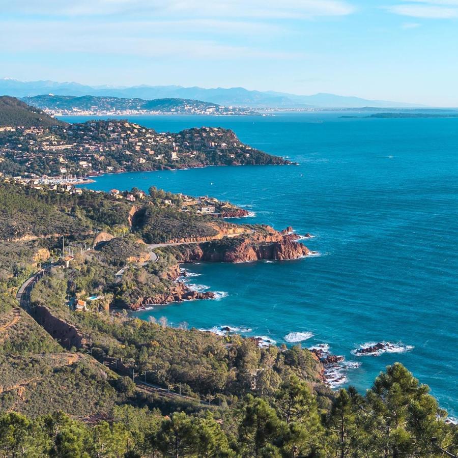Studio Avec Parking Privé 2km Mer&base Nature Appartamento Fréjus